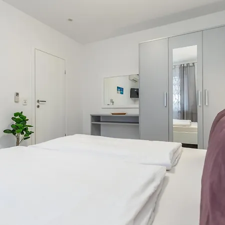 Ana & Josip Apartmán *